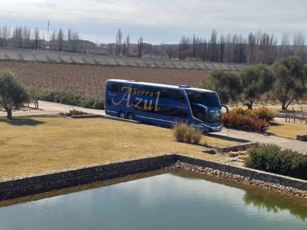 Interior dos ônibus Serra Azul